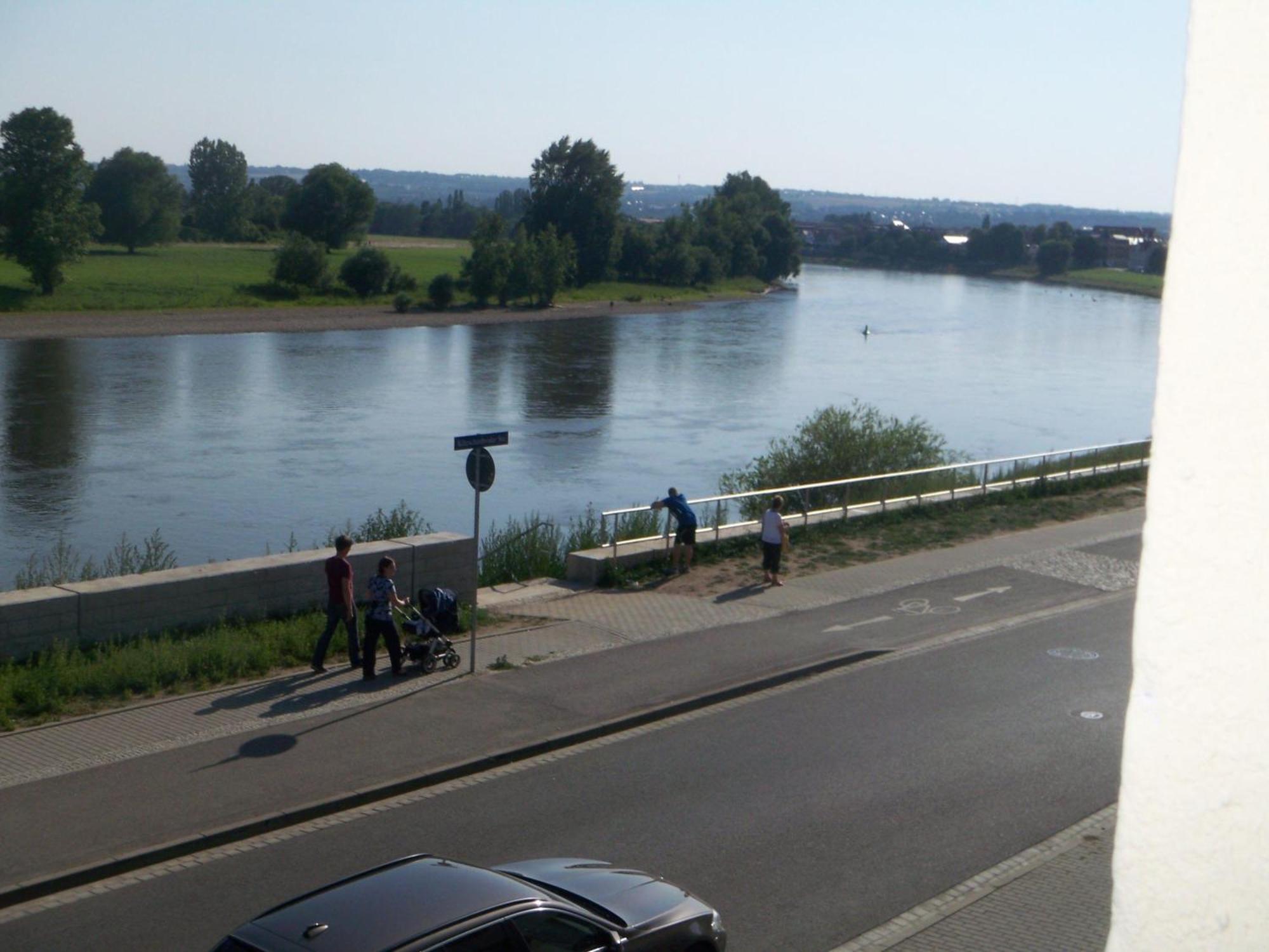 Ambiente-An-Der-Elbe-Wohnung-Og Dresden Eksteriør bilde
